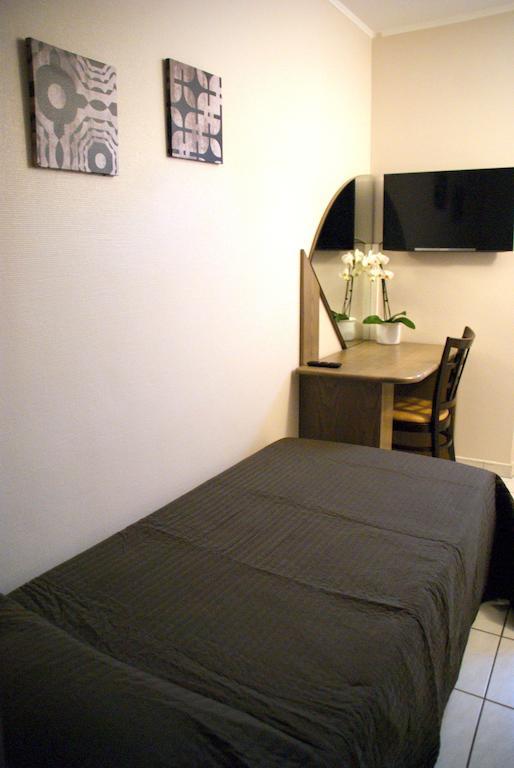 Charly'S Gare Hotel Senningerberg Kültér fotó